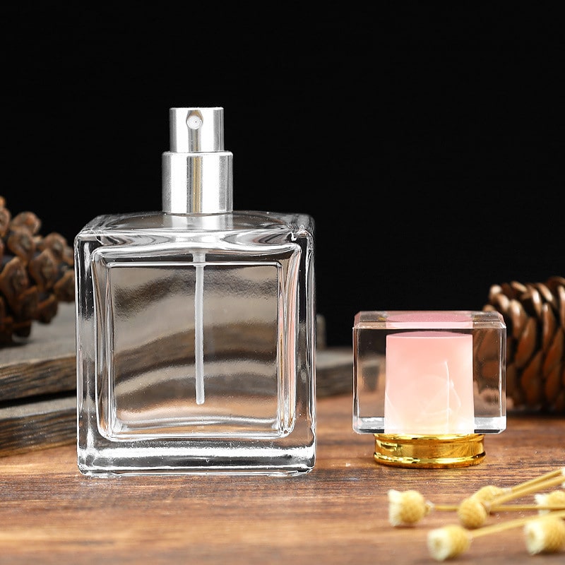 Flacon de parfum carré en verre transparent de 100 ml